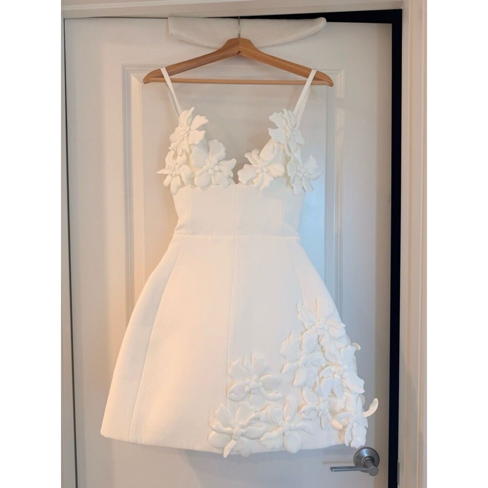 New BRONX BANCO Emma White Floral Appliqué Strap Mini Wedding Dress - Picture 8 of 15